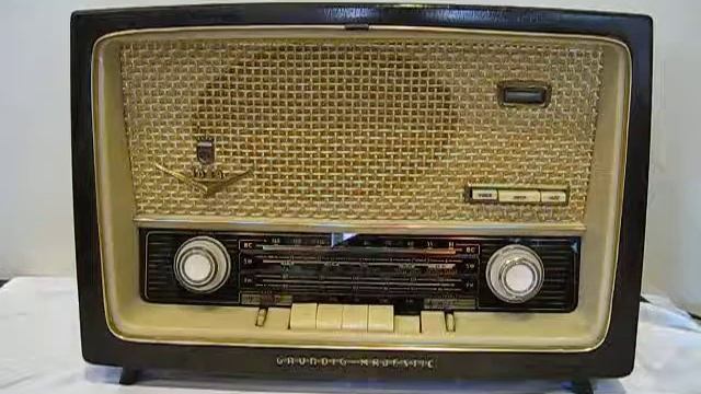 Grundig Majestic 1958 Radio Model 1088 - Vintage Radio смотреть онлайн