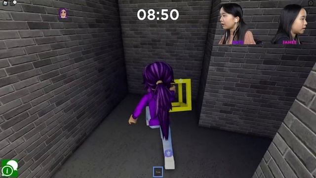 Kate Became a Centipede! | Roblox смотреть онлайн