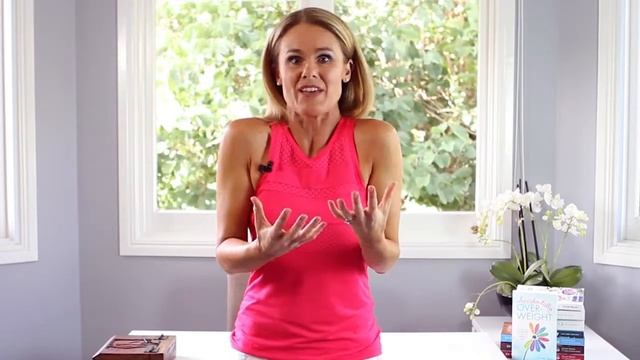 A SNEAK Peek into my Weight Loss for Women Online Course - why diets don't work смотреть онлайн