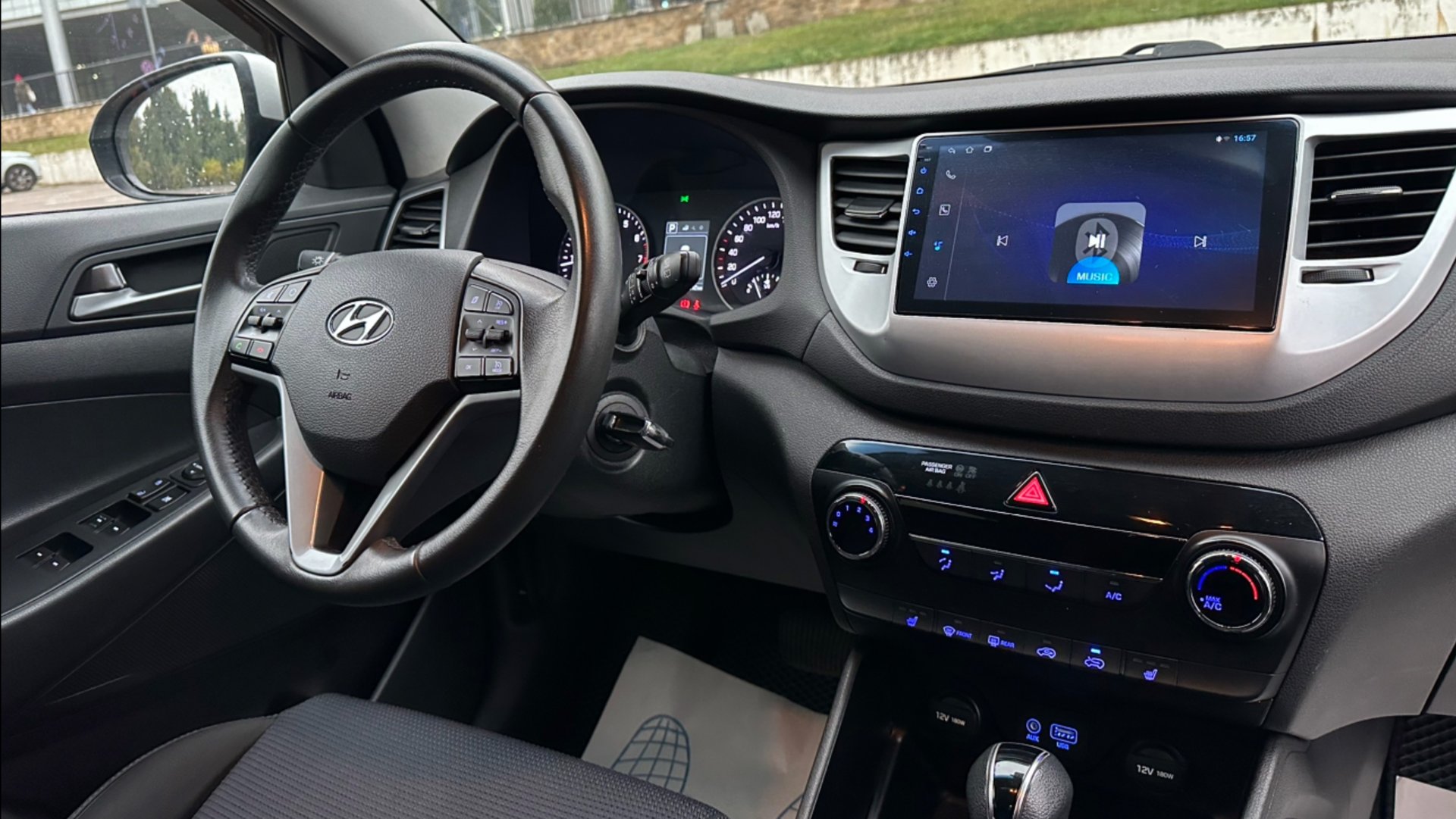 Hyundai Tucson 2016 2.0AT смотреть онлайн