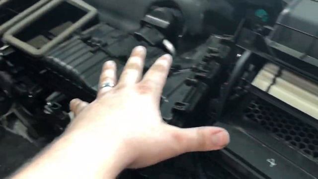 Removing Dodge Ram 1500 Evaporator core: Part#1 смотреть онлайн