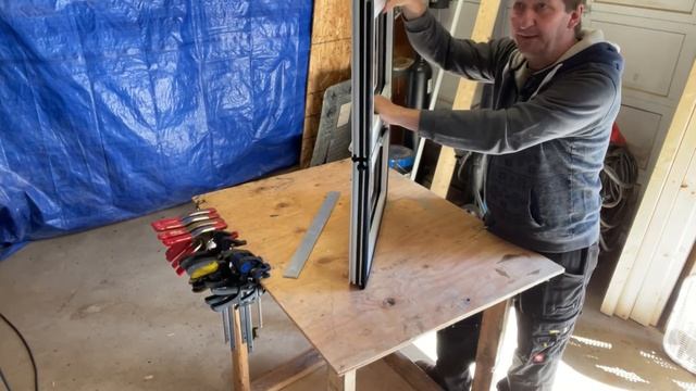 Expedition truck pass through door as folding door build from scratch. смотреть онлайн