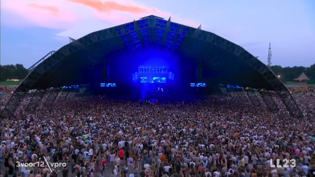 Nothing But Thieves - Welcome To The DCC, Sorry & Amsterdam (live at Lowlands 2023) смотреть онлайн