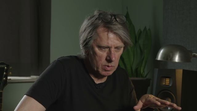 Everybody's got something to hide, except JAC BICO смотреть онлайн