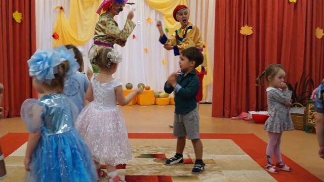 Праздник осени, 27.10.15 смотреть онлайн