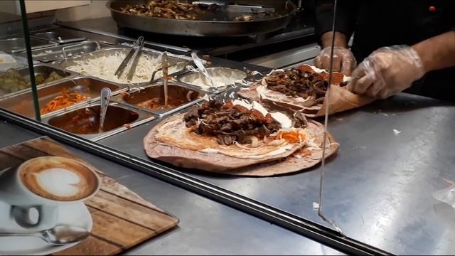 Огромная шаурма. "Арабика" на Шулявке смотреть онлайн