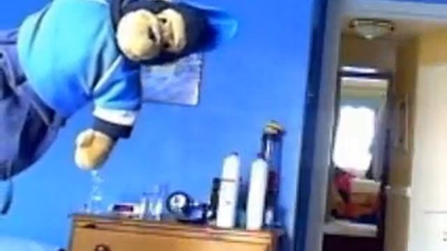 ghost in my room смотреть онлайн