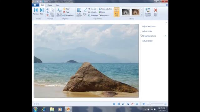 Straightening Crooked Photos with Photo Gallery смотреть онлайн