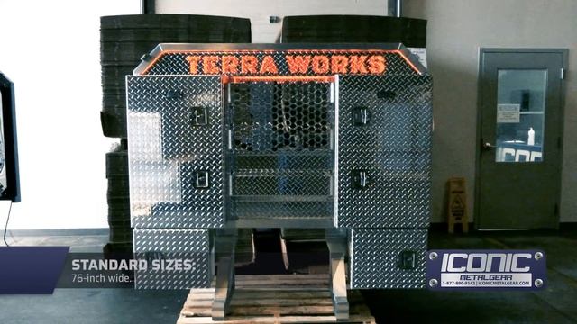 CUSTOM Flat Headache Rack & Hydraulic Tank Combo with FULL WIDTH WINDOW! смотреть онлайн