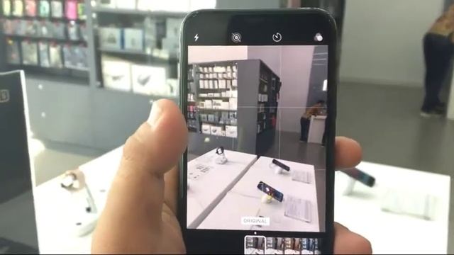 Iphone XS vs Iphone XR. Compare detail spesifikasi, kamera dan detail harga resmi di iBox Indonesia смотреть онлайн