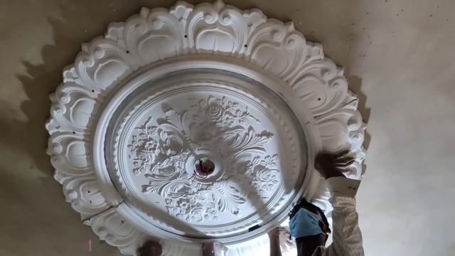 How to Pop ceiling medallion Fitting Quality Popular Master Beroom Work Good best Gypsum Plaster смотреть онлайн