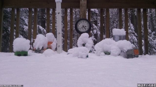 Time-lapse January 22-23, 2023 - Table, Floor, Window, and Ground смотреть онлайн