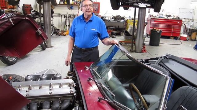 Gino demonstrates 1968 Jaguar S1 Roadster смотреть онлайн