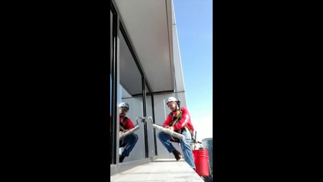 High Rise Window Cleaning Soap смотреть онлайн