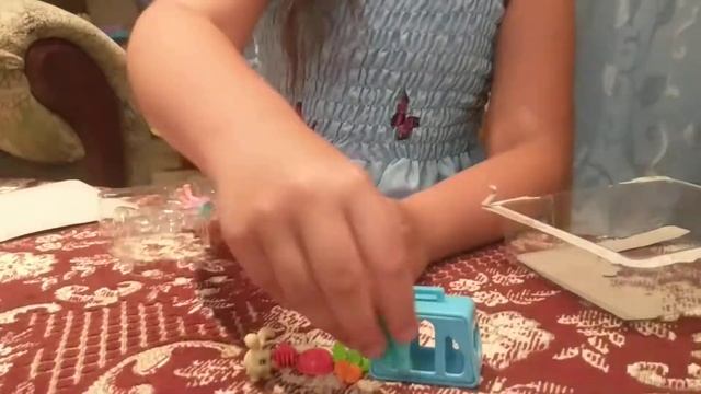 Polly Pocket Полли Покет распаковка. Лайла подружка Полли с питомцем