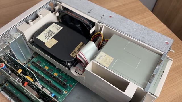 Nokia Alfaskop Desktop PC смотреть онлайн