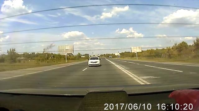 я даже не сигналю чтоб уступил правую сторону смотреть онлайн