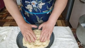 Пирог с клубникой и йогуртом..