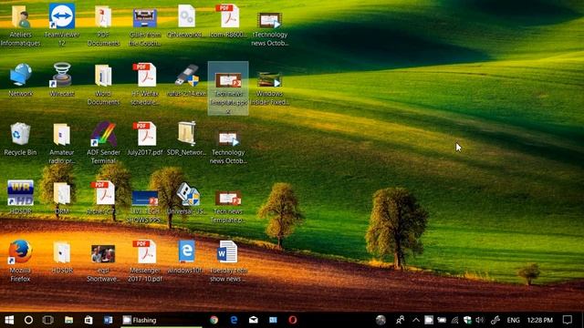 Windows 10 Fall Creators update rollout some people report missing apps смотреть онлайн
