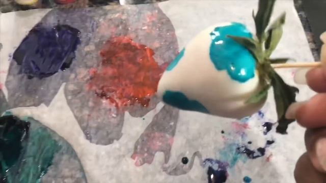 How to achieve tie dye/water color effect on chocolate apples, strawberries, pretzels & Oreos смотреть онлайн