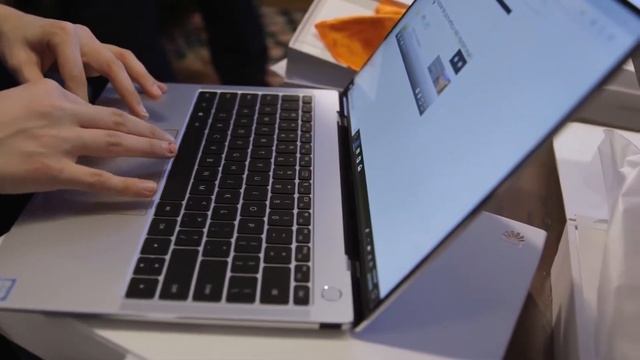 Huawei MateBook X Pro: A Major Go смотреть онлайн
