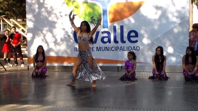 ishar kaur junto a su academia kaur bellydance presentacion organizado por ceca смотреть онлайн