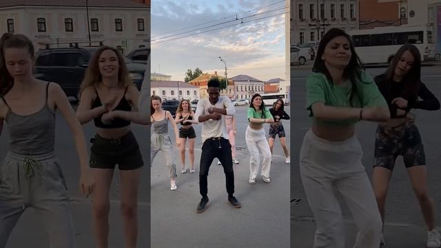 ТАНЦУЕМ АФРО смотреть онлайн