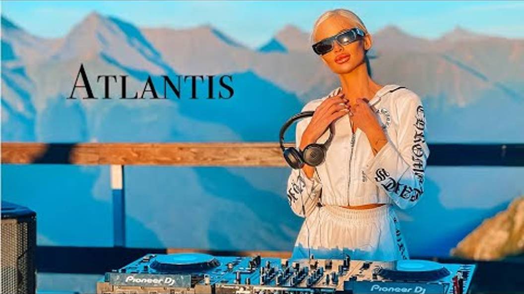 Atlantis | Melodic Techno & Progressive House Live Mix in the Mountains смотреть онлайн
