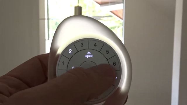 Using 2 Hunter Douglas PowerView Remote 'Controls on One Window Shade смотреть онлайн