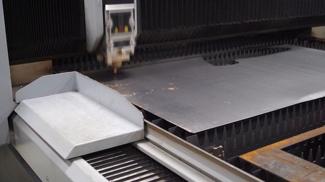 Лазерная резка металла смотреть онлайн