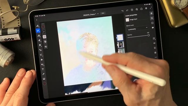 Adobe Fresco Tutorial, to make a oil paint like image photo by Toshi Yagi from Okinawa Japan. смотреть онлайн