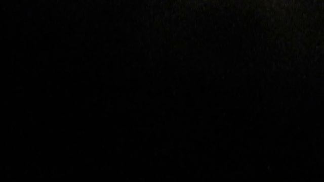на этом видео сотрудник полиции пишет протокол. смотреть онлайн