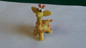 Жираф из пластилина