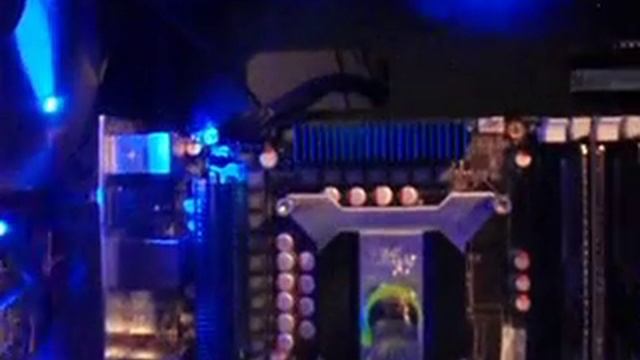 Core i7, quad monitor, watercooled workstation смотреть онлайн