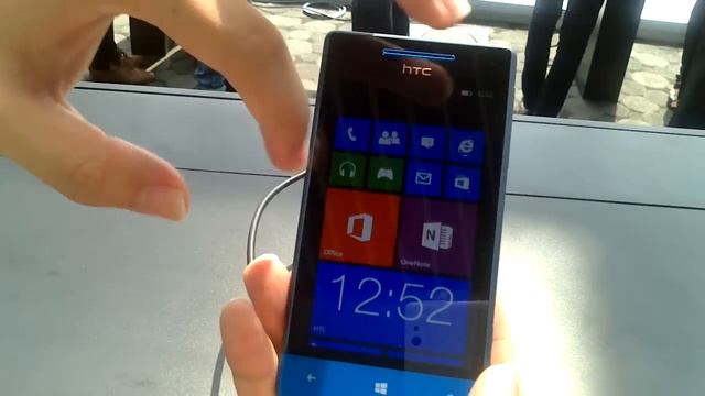 GADGETSLAB: HTC Windows Phone 8S hand-on смотреть онлайн