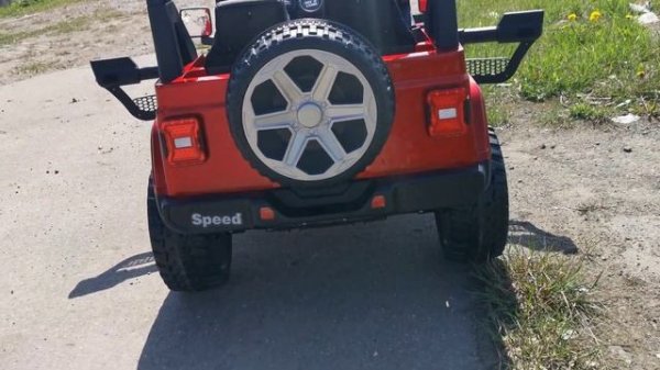 БЭЙБИЛАВ.РФ | Детский электромобиль Jeep Rubicon 5016 4х4 красный