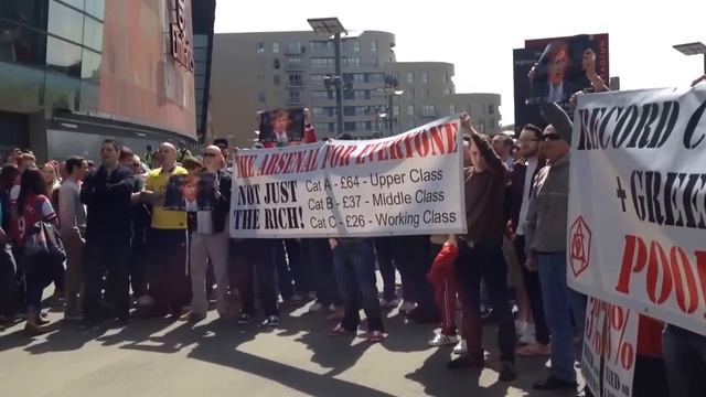3% Ticket Rise Protest Outside the Emirates смотреть онлайн