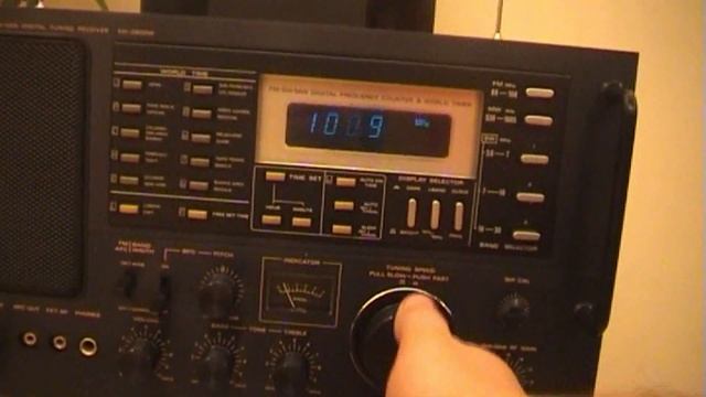 HITACHI KH 3800W Vintage 5-band Receiver /archive Video/