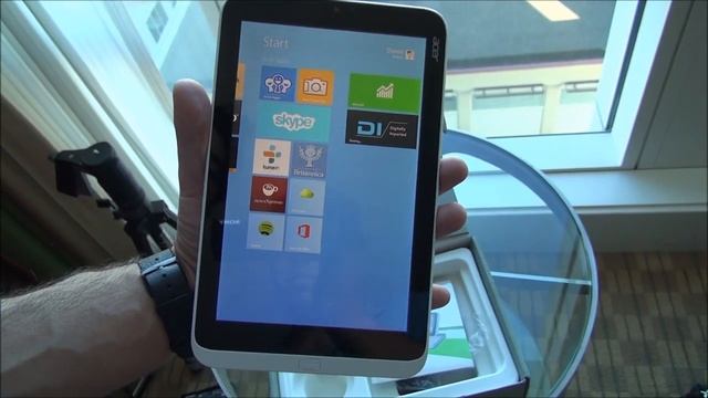 Acer Iconia W3 with Windows 8: Hands on & first impressions смотреть онлайн