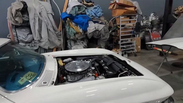 Another Split Window Corvette?!?!?! Classic Car Restoration Shop Update 11/27/21 смотреть онлайн
