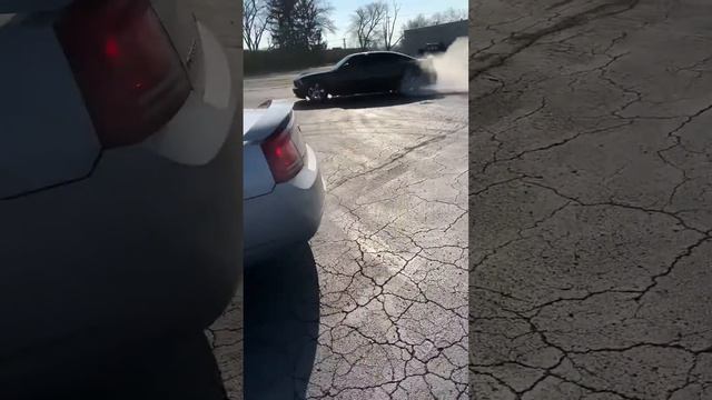 07 charger srt8 donuts смотреть онлайн