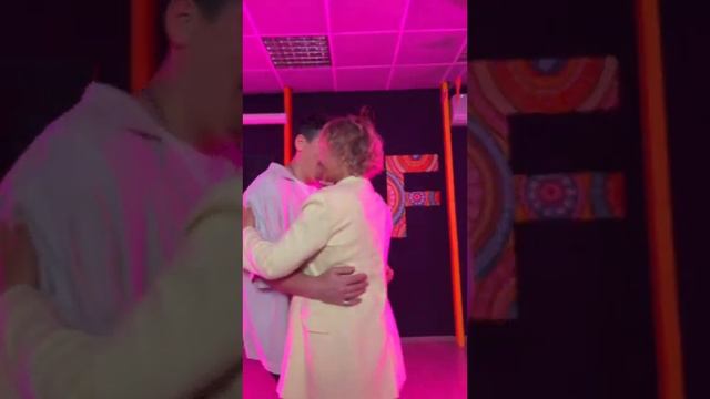 Кизомба в AF смотреть онлайн