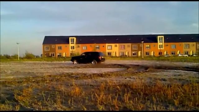 Jeep Grand Cherokee ZJ 5 9 V8 Four wheeling ! смотреть онлайн