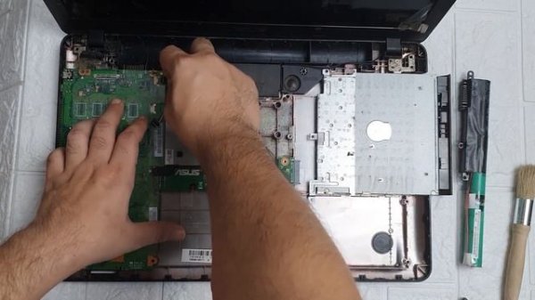 UPGRADE SSD & RAM ASUS X540S - Apakah ada slot tambahan ram???