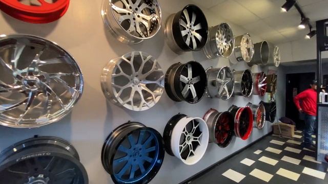 SEMA quality shop with tons of magazine builds just a few hours from home смотреть онлайн