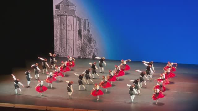 Государственный академический ансамбль народного танца И. Моисеева