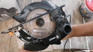Обзор на циркулярную пилу Deko DKCS1800