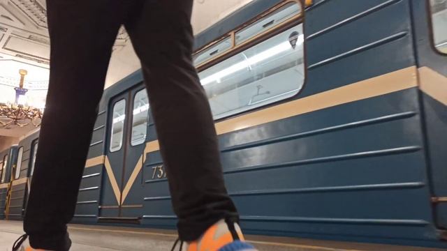 Отправление 81-717.5/714.5 со станции Автово (Отправление номерного на мойку) (20.09.23) смотреть онлайн