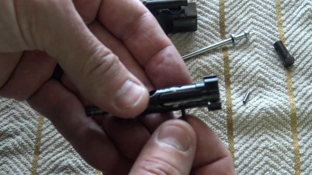 AR15 bolt not going into battery - a simple solution! смотреть онлайн