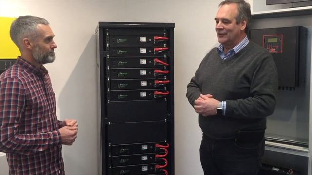 PowerPlus LFP lithium 3.3kw in 24v, 48v &120v смотреть онлайн